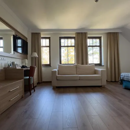 מלון Greno & קרפאז'