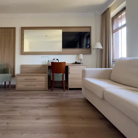 Greno & מלון קרפאז'